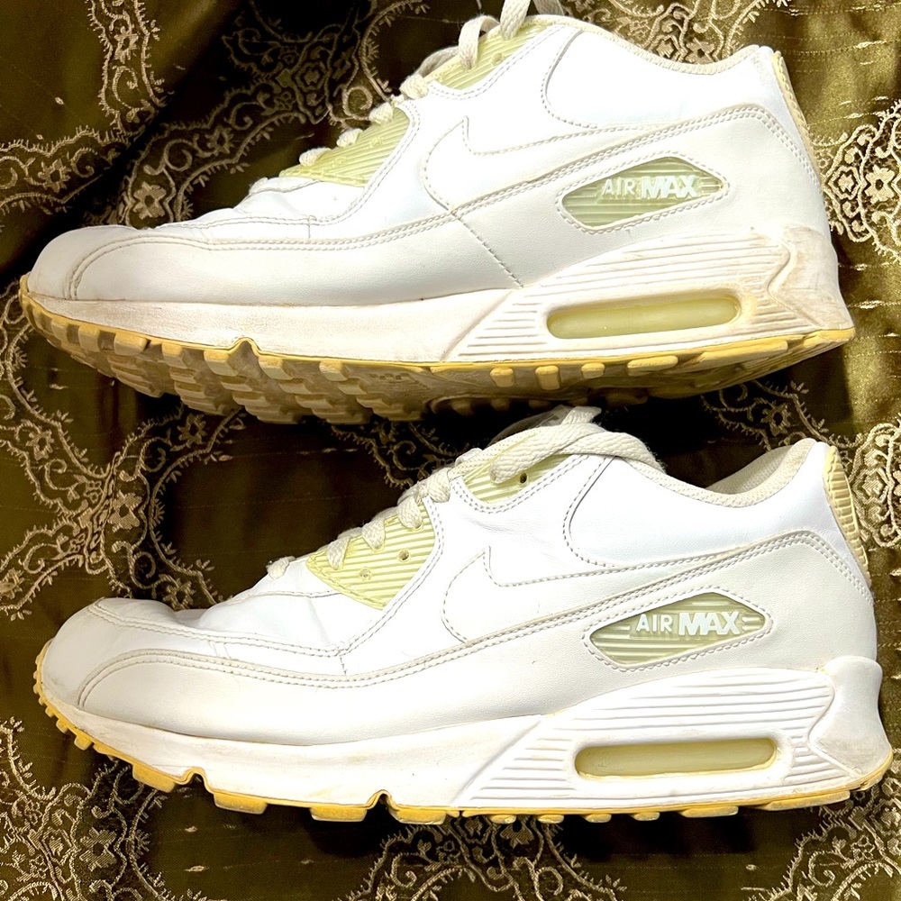 Nike Air Max 10.5 white